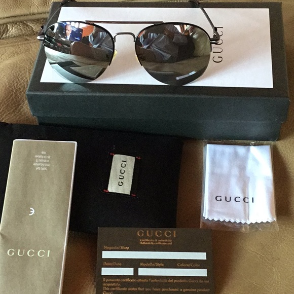 Gucci Other - Gucci black mirror. Sunglasses